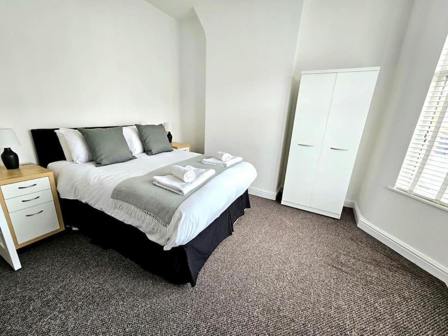 Entire House, Waterloo, Free Street Parking 빌라 외부 사진
