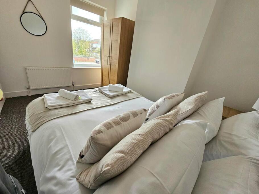 Entire House, Waterloo, Free Street Parking 빌라 외부 사진